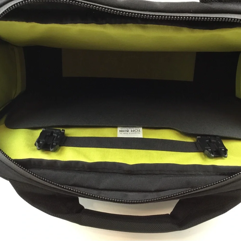 Tom Bihn Messenger Bag Empire Builder Black Travel Laptop Briefcase Carry-on